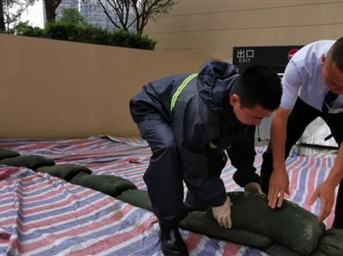 融創(chuàng  )服務(wù)：未雨綢繆先練兵 安全意識入人心